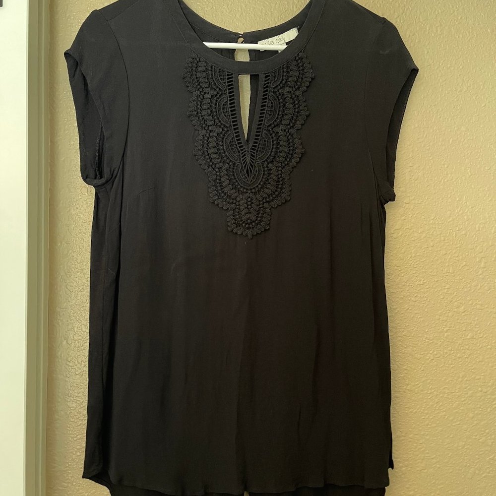 Black crochet keyhole top